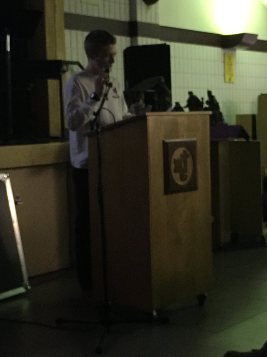 ChappyAnne's tweet photo. HC Advent Liturgy. Thank you to Mr. Digby’s grade 20 religion class for leading us with scripture and readings, for Mrs Kraus’s concert singers who sang: Mary Did You Know and O Holy Night. Mrs. McKenna and her tech crew did a wonderful job with media. #HCserves https://t.co/3tR8c7Zzo6