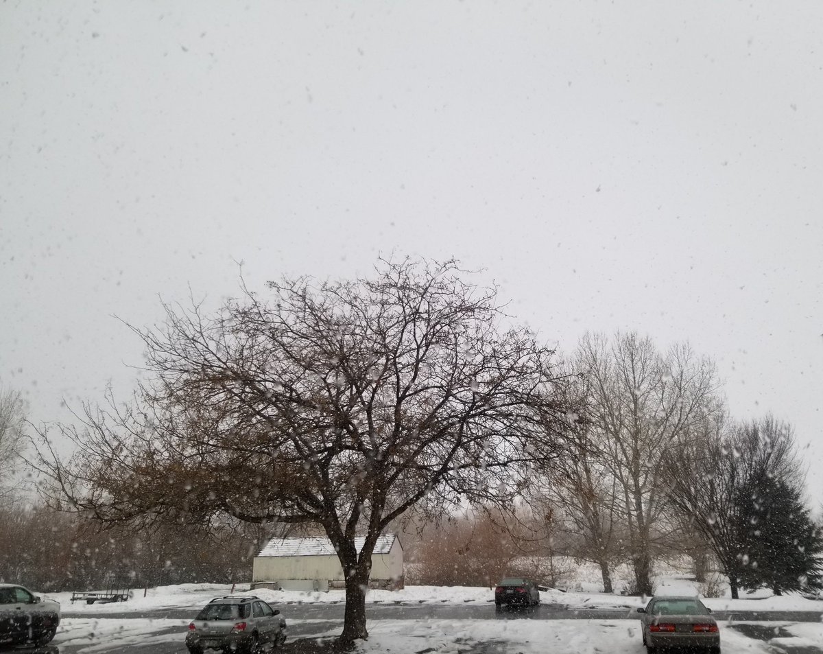 takeofthetiek's tweet photo. Happy December #wintertime https://t.co/AzkU4VTdDe