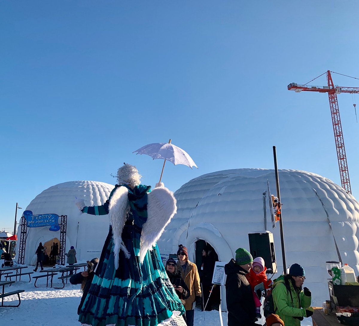 jr_reporteryyc's tweet photo. ⛄️❄️Making some frosty memories at the #Northwestival @UDistrictYYC ❄️⛄️ #capturecalgary #yycnow https://t.co/xWrIclAZXN