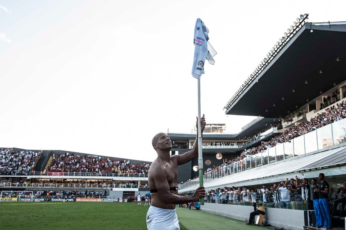 SantosFC's tweet photo. Não precisa de legenda. 🇺🇾 https://t.co/JqadLgrE2k