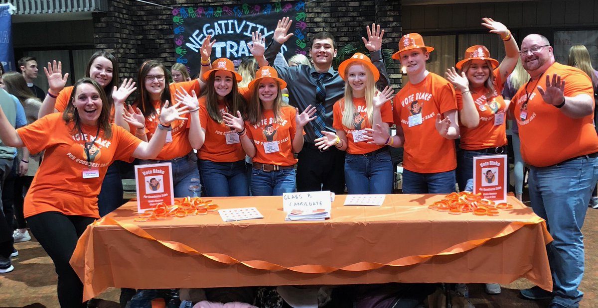 Blake Hanson and the rest of the DPHS StuCo crew are ready for his Class B Rep campaign at state StuCo!
#VoteBlakeForGoodnessSake
#DPGOODVIBES