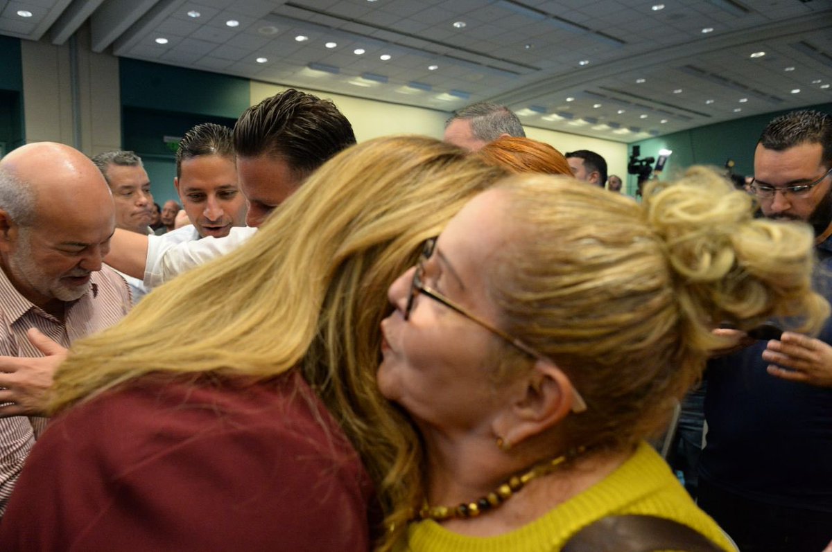 TeamJGO2024's tweet photo. Comisionada residente @Jenniffer2012 junto a @pedropierluisi y @JohnnyMndez36 llegan al #CentroDeConvenciones para la #RadicaciónCandidaturaPNP porque ella es #LaDuraEnWashington https://t.co/ixS2m22tSx