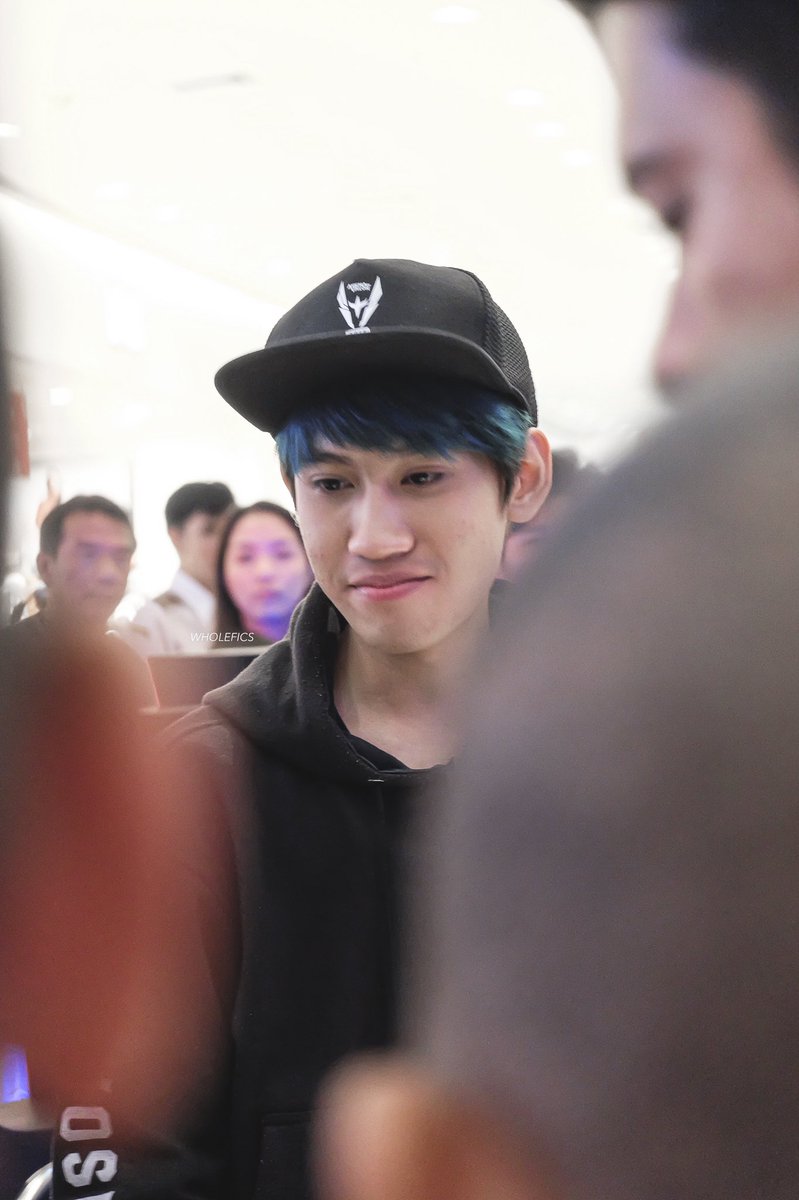 whole__fics's tweet photo. 191208 ชอบสีผมมากก น้ำเงินได้ใจไปเล้ย;—; #กิตงาย #EvosDebut https://t.co/42ZVwKcMLa