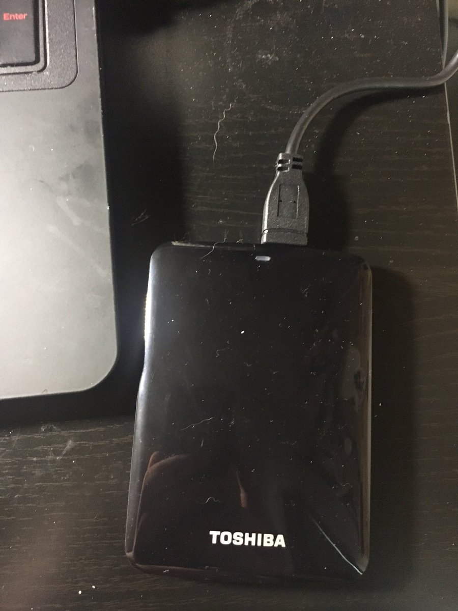 Blinmachine7's tweet image. Ladies and gentlemen, I now have a one terabyte hard drive. It’s time to fuckin’ party.