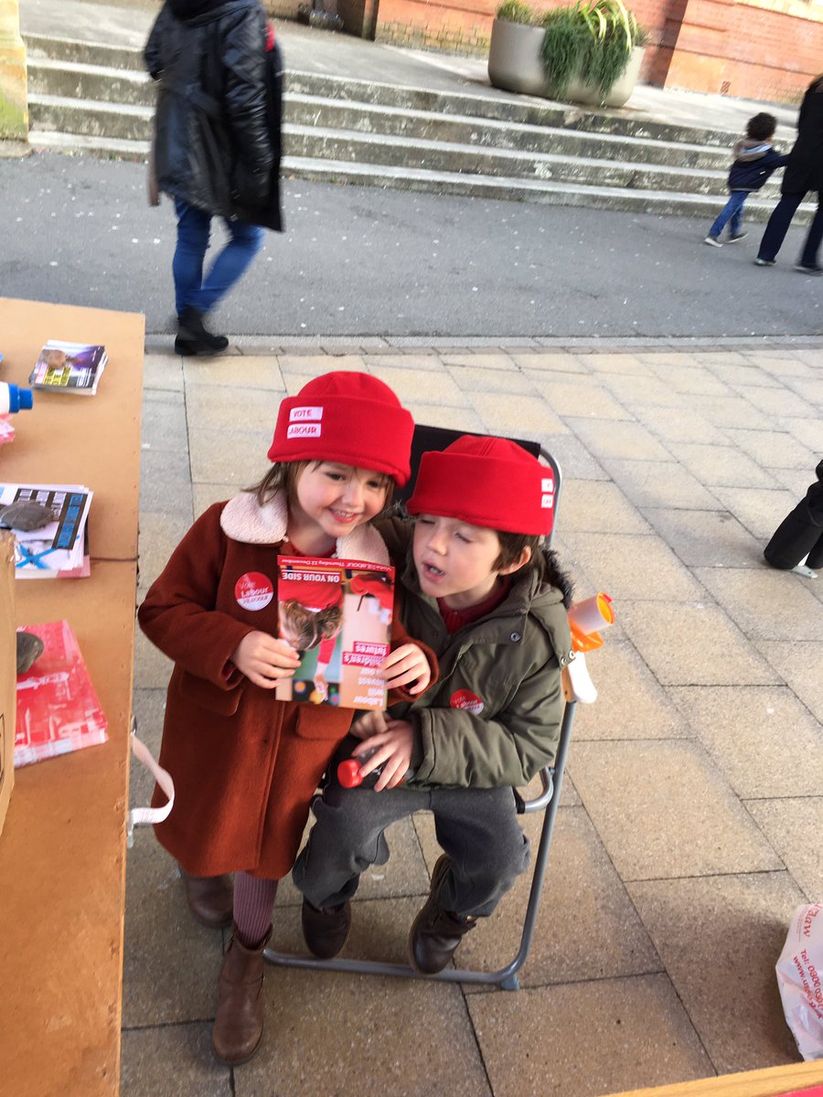 Kwaitie's tweet photo. Saturday in Warwick with my best two comrades βπΉ#letsreelectMatt #labourdoorstep #GE19 (they were a lot happier about this than photo suggests π) π€£ https://t.co/iuhHCGcpyD