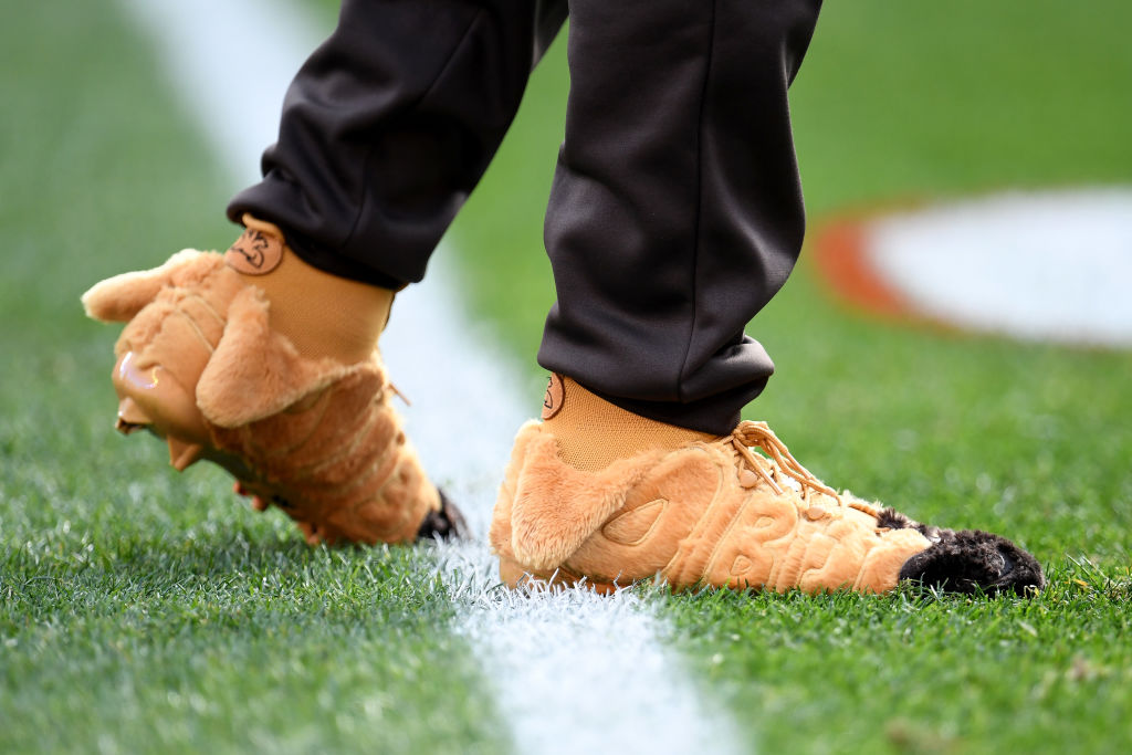923TheFan's tweet photo. 👀
@obj's cleats today 🐶 https://t.co/XVsEONmAoD