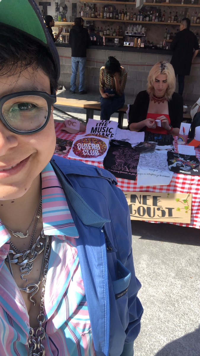 ReneeGoust's tweet photo. Veñgan a #LaMarketa de @NOWGIRLSRULE en Jardín Juárez! Ya estamos aquí!!! Corran! Toco unas rolitas a las 2 pm y es ENTRADA LIBRE!! Hay merch de mil proyectos de morras* https://t.co/g6F71jqwfA