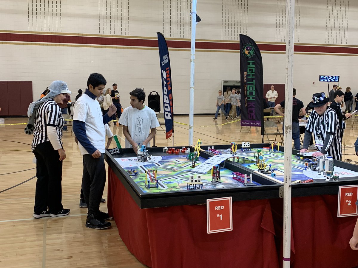 scimae's tweet photo. Two more Blake MS FLL Robotics teams competing today! #lifeatblake https://t.co/xKIT08HCq7