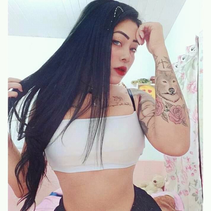 AliceSp3llman's tweet photo. Ter fetiche em homem policial ou homem fardado é o fim skskks não posso ver um uniforme q já fico molhada skskks
#novinha #safada #nudes https://t.co/cJqyuYZb9a