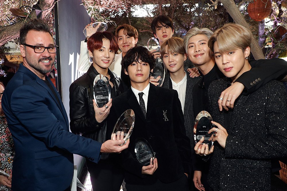 ximenarosa_b's tweet photo. @BTS_twt MONNIE LO HICISTE TODO TAN BIEN COMO EL LIDER QUE ERES TE AMAMOS!! #NAMJOON @BTS_twt #BTS_Hitmaker
๐๐ https://t.co/kdMmZOCKDN