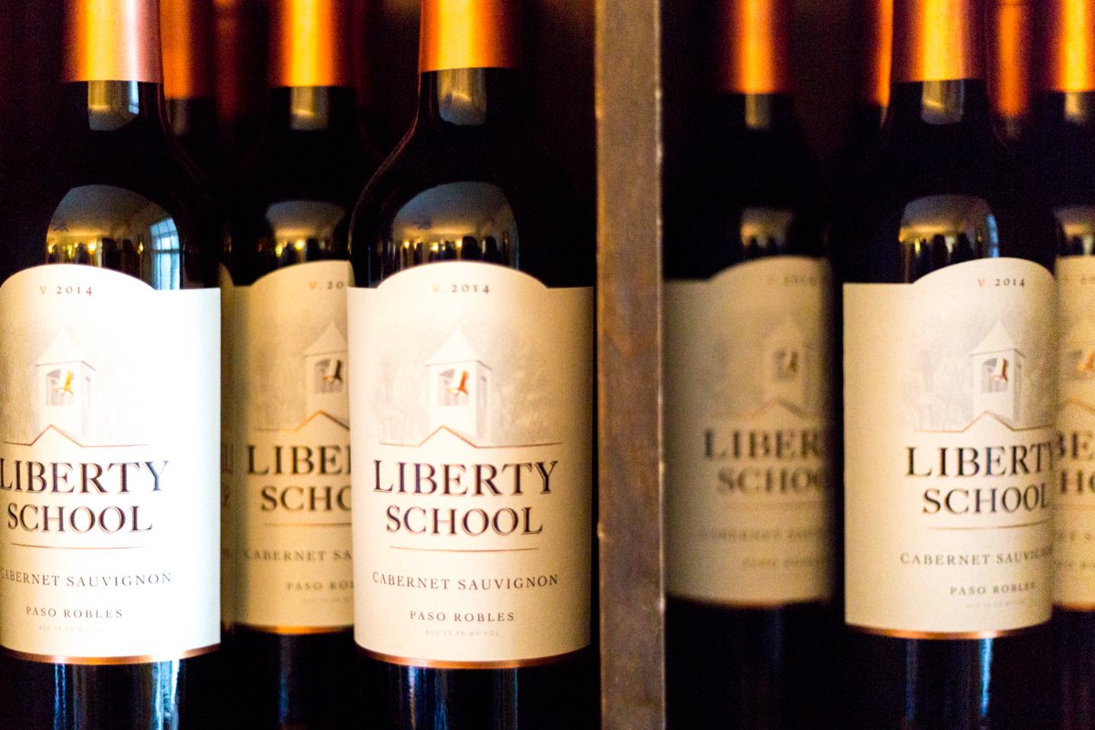 RiverHouseInn's tweet photo. Just like good wine, good memories should be shared. Tell us about your favorite visit here! https://t.co/T70boiiOzm
