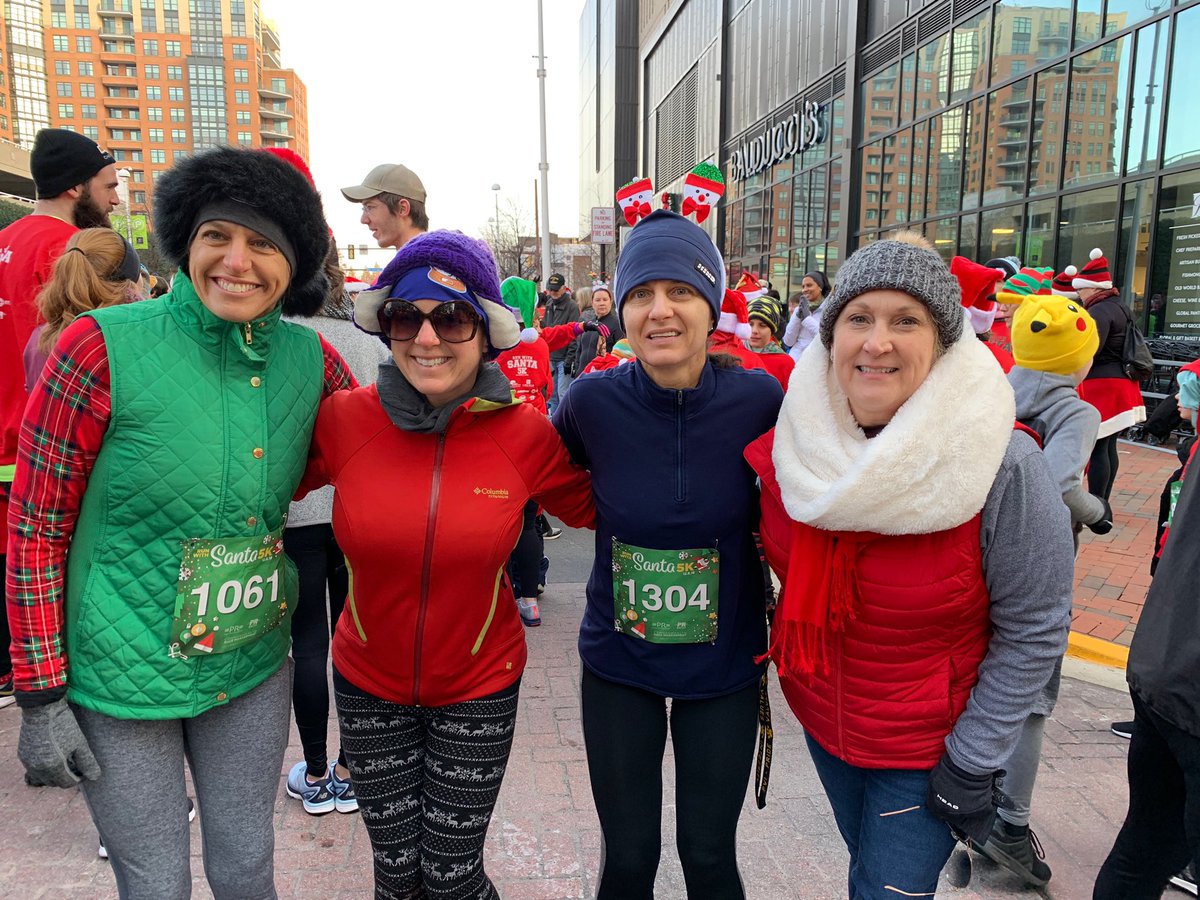 STSTigers's tweet photo. Ho ho ho! Santa was on hand to congratulate our @STSTigers running club when they finished the #RunwithSanta5K in Reston this morning! #tigersontherun #runrunrudolph https://t.co/tCNO9FTmKr