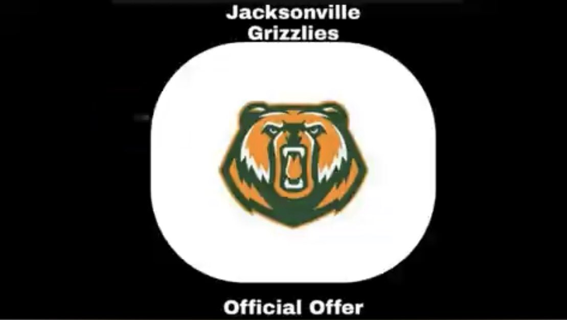 shecravjaay10's tweet photo. Blessed to receive my 7th offer from Jacksonville Grizzlies! 🐻 @3cathletics @CoachStalvey @enhancesports15 @Will_England56 @coach_nesmith https://t.co/izpKIwTw3R