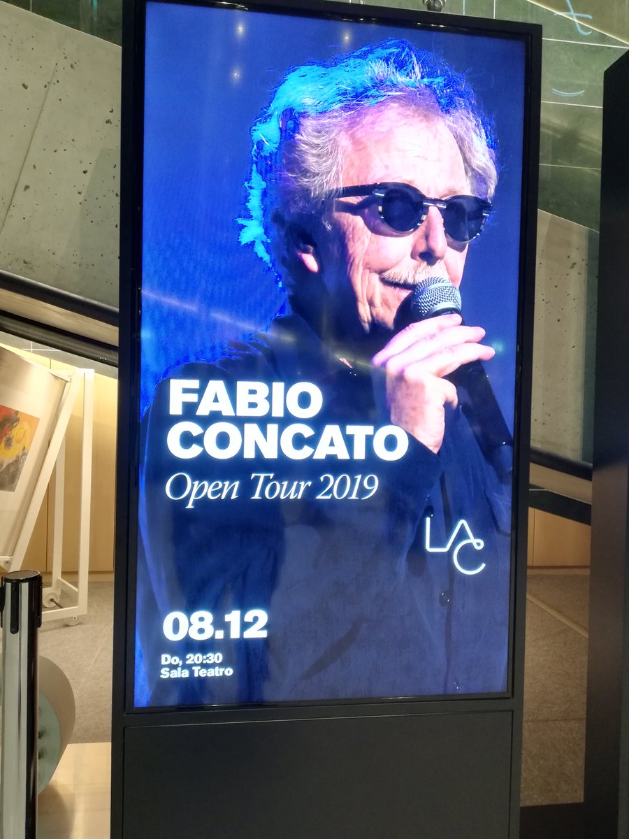 CMMusicaBlog's tweet photo. #Lac #Lugano #Concerto Fabio Concato. https://t.co/FEkkU8Zs0q #CMMusica #CMTempoLibero "Domenica bestiale", "Fiore di maggio", "Guido piano".. #Rosalina @CMCantautori #Piano #Tastiere #Basso #Chitarre #GabrielePalazzi #Batteria #FestivalDeiLaghiLombardi #FabioConcato https://t.co/MKDM6LcpcM