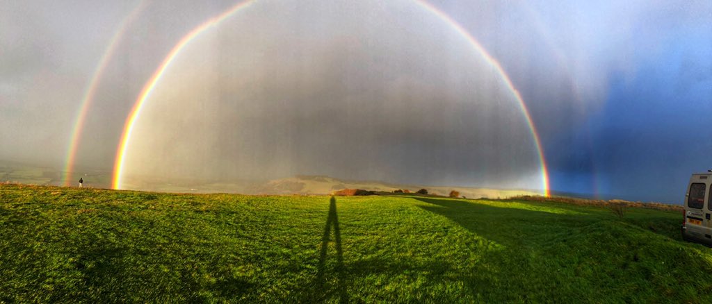 AMAZING rainbows this arvo! #SouthDowns <a href="/BBCWthrWatchers/">BBC Weather Watchers</a>