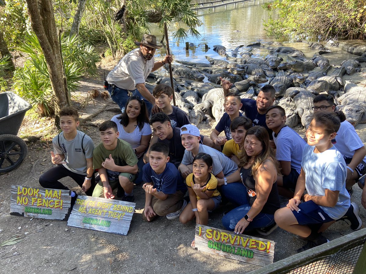 ChrissyZ06's tweet photo. Mustangs Blue fam feedin the gators!! #workhardplayhard #roadledtoOrlando #ayfchampionships https://t.co/hNcEEAIrVG