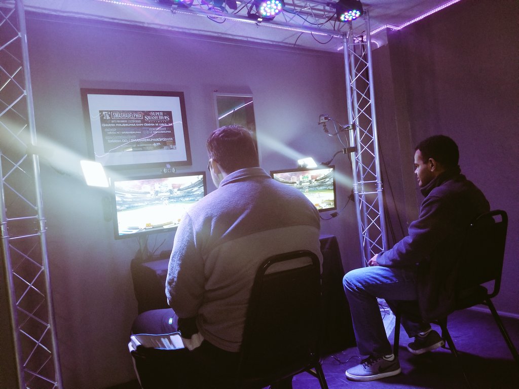 TO_KairiCaitlyn's tweet photo. We are LIVE with the #SSBU_Terry King of Smashers Bracket at #LabMonsterZ - #SamuraiShodown, #SSBU, #DBFZ, #BBTAG Tournament Stream is at
@rogueyoshi_FGC - https://t.co/LDMF00yy0W https://t.co/7Bs3FWZ1nU