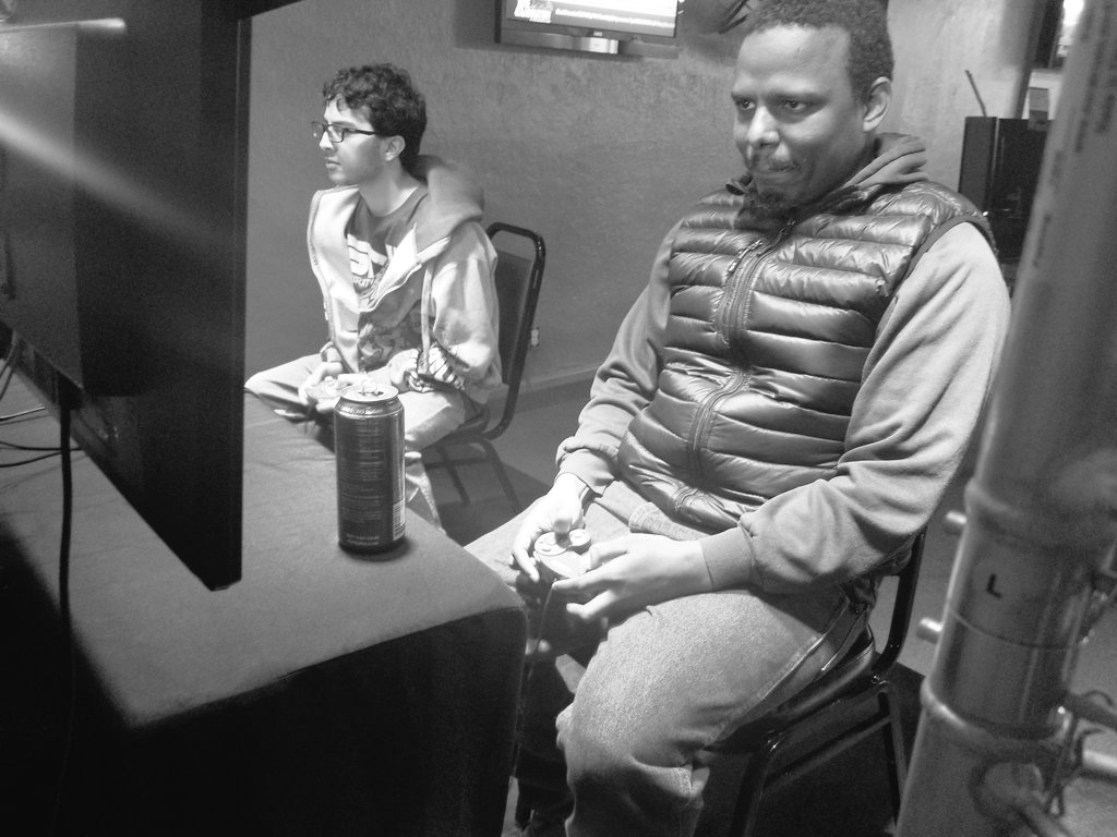 TO_KairiCaitlyn's tweet photo. We are LIVE with the #SSBU_Terry King of Smashers Bracket at #LabMonsterZ - #SamuraiShodown, #SSBU, #DBFZ, #BBTAG Tournament Stream is at
@rogueyoshi_FGC - https://t.co/LDMF00yy0W https://t.co/7Bs3FWZ1nU