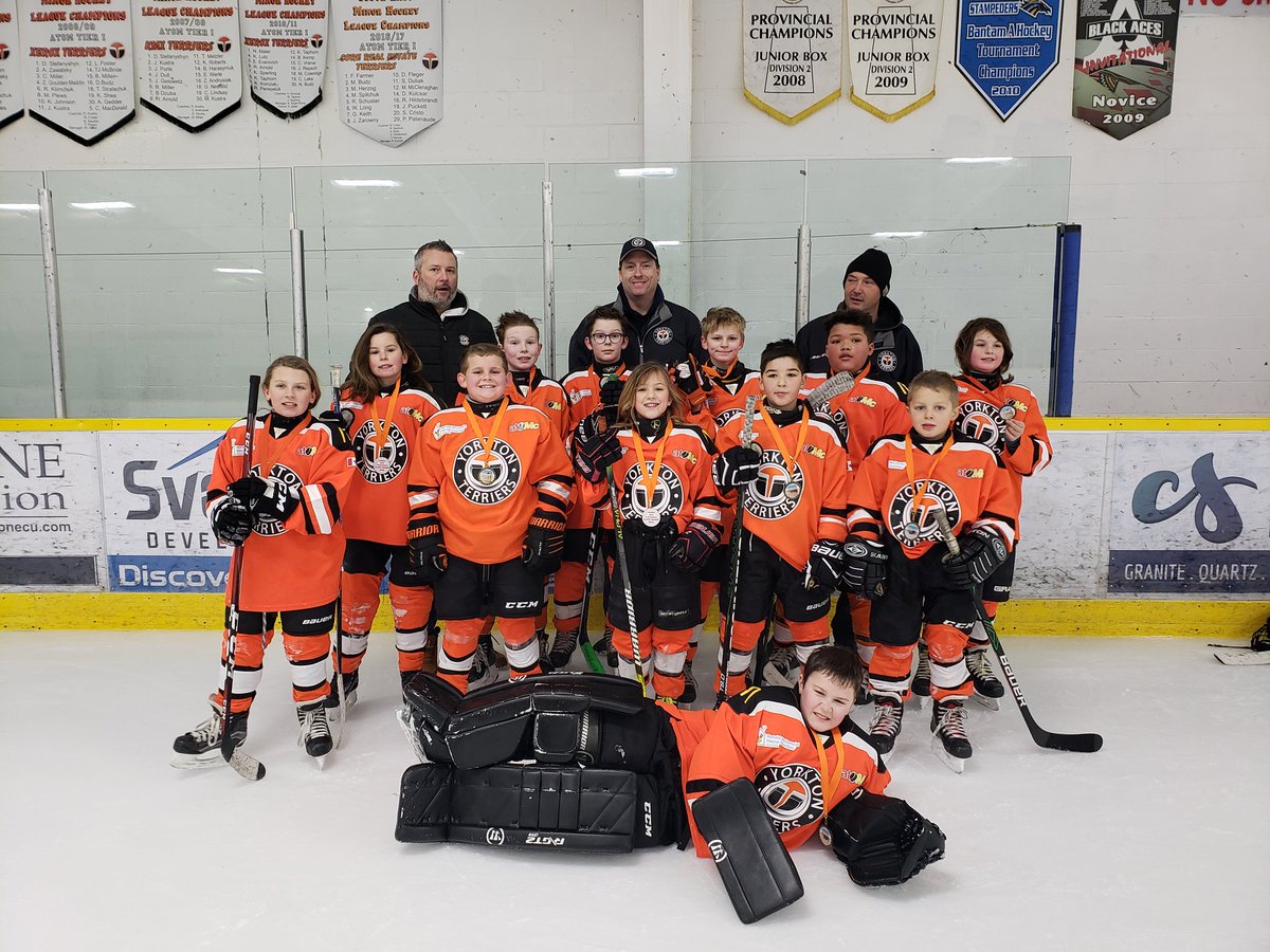 Yorkton_Hockey's tweet image. Congratulations to Yorkton Atom Western Financial Terierrs .... D Side Winners in the YMH Home tournament!! 🏅