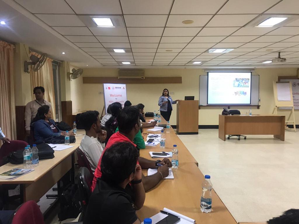AshuTIndia's tweet photo. Ce fut un grand plaisir d'être l'expert legale de notre client @EMLYON pour leur programme de "Sports Management" à #XAVIER-EMLYON Business School  à #Bhubaneswar en Inde #XEBS @ATAIndialegal @xub_official @ashjfern @EmlyonSport  #IndoFrench #CenterforExcellenceinSportsManagement https://t.co/082Gyv1Ysv