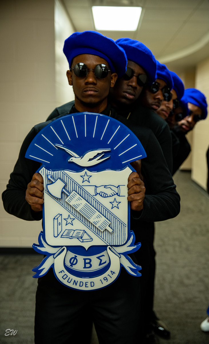 the0nly_legend's tweet image. I am MIGHTY. 
I am IMMORTAL.
I am ΣUPREME. 
🤘🏾🕊

#Ace #Fall19 #IP #FLSigmas #UCFSigmas #Sigmas #PhiBetaSigma #1914 #GOMAB