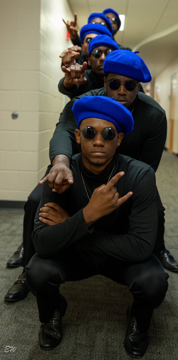 the0nly_legend's tweet image. I am MIGHTY. 
I am IMMORTAL.
I am ΣUPREME. 
🤘🏾🕊

#Ace #Fall19 #IP #FLSigmas #UCFSigmas #Sigmas #PhiBetaSigma #1914 #GOMAB