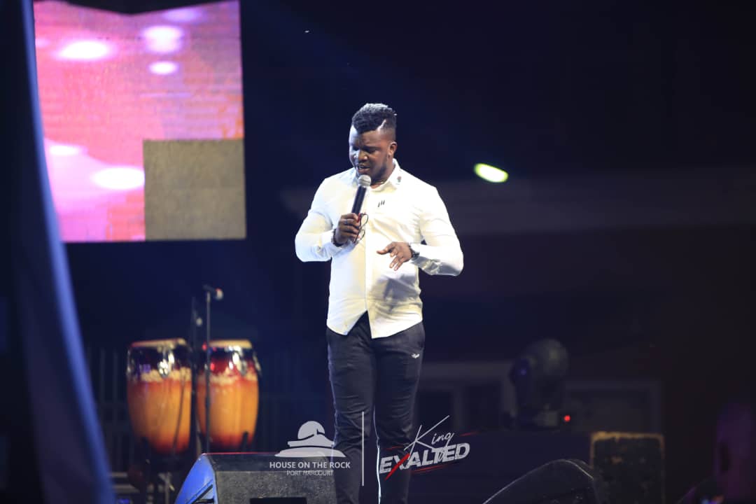 HOTRphc's tweet photo. Laugher always doeth good like medicine...
Akpan Okon is also in the building.
#KingExalted2019
#KE2019
#Exalted2019 https://t.co/ADPECPlq6p