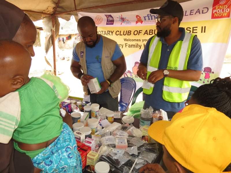 tundealfred's tweet photo. Bet you didnt know i'm a Rotarian. Any rotarian or rotaract on my TL.? @Rotary @EndPolioNow https://t.co/xhWTo1OyMT