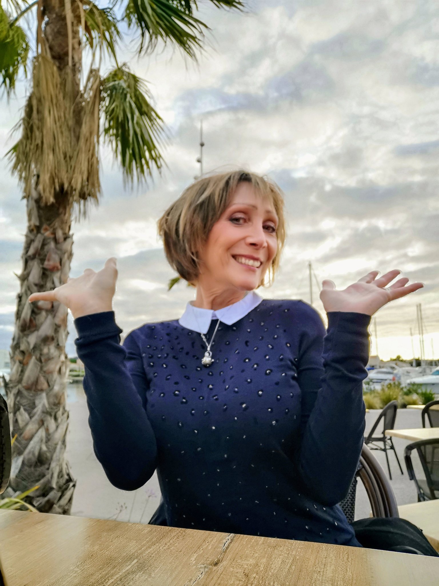 TW Pornstars - Catalya Mia. Twitter. Sunny afternoon at cap d agde 😎😘💋