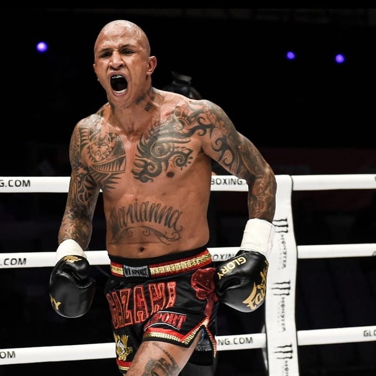 GLORY_Brasil's tweet photo. Bruno Gazani 🇧🇷 fechou 2019 com 2️⃣ vitórias consecutivas no #GLORY. Quem você gostaria de ver o kickboxer brasileiro enfrentar a seguir?
#glorykickboxing #kickboxing #GLORY73 https://t.co/duumhD2ljd