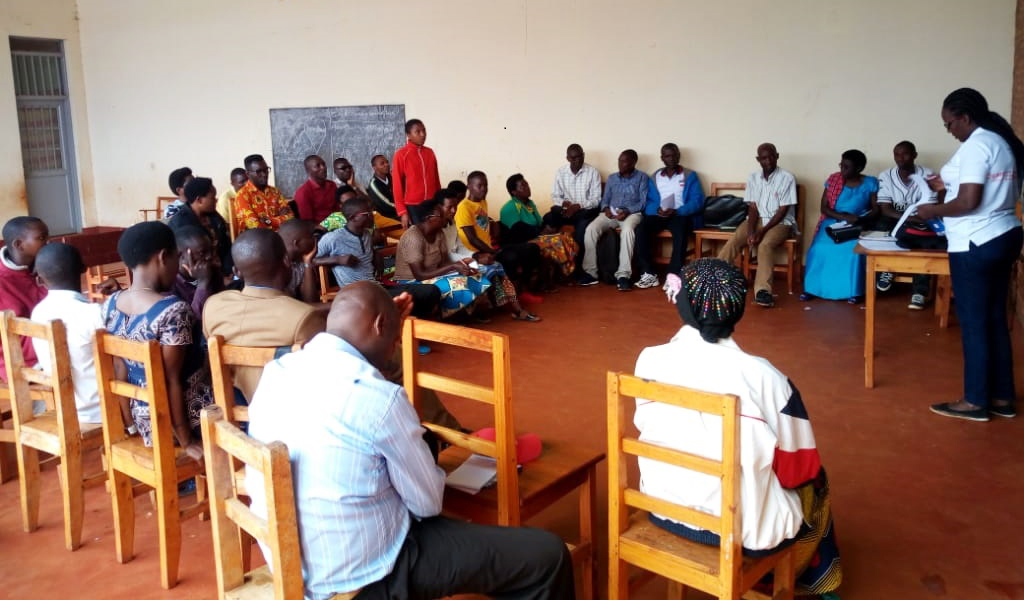 menyumenyeshe's tweet photo. Les atéliers de partage d'expérience entre les réseaux se poursuivent dans les différentes provinces du pays à #Gitega au #CDSAJ Rutegama et à #Bubanza au #CDSAJ Cona.
#ssraj https://t.co/RXRjyMnQd5