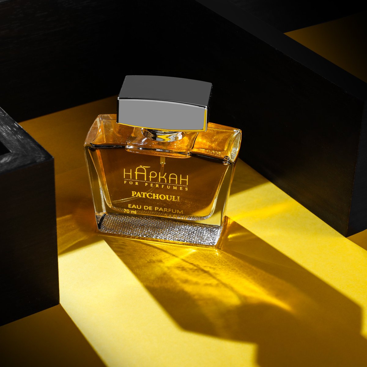 hapkahfp's tweet photo. عطر الباتشولي 
مميزاته :
احترافي - ثبات عالي جدا - لجميع الاستخدامات الخارجية - رسمي صيفي - يومي شتائي ( غير مناسب للاستخدام المنزلي والأماكن الصغيرة ) 
مكوناته : 
خوخ - اعشاب - باتشولي - ورد - ياسمين - فانيلا - اخشاب - مسك 
السعر 204 ريال 
#حبكة_للعطور https://t.co/JA1R4ZnwsL