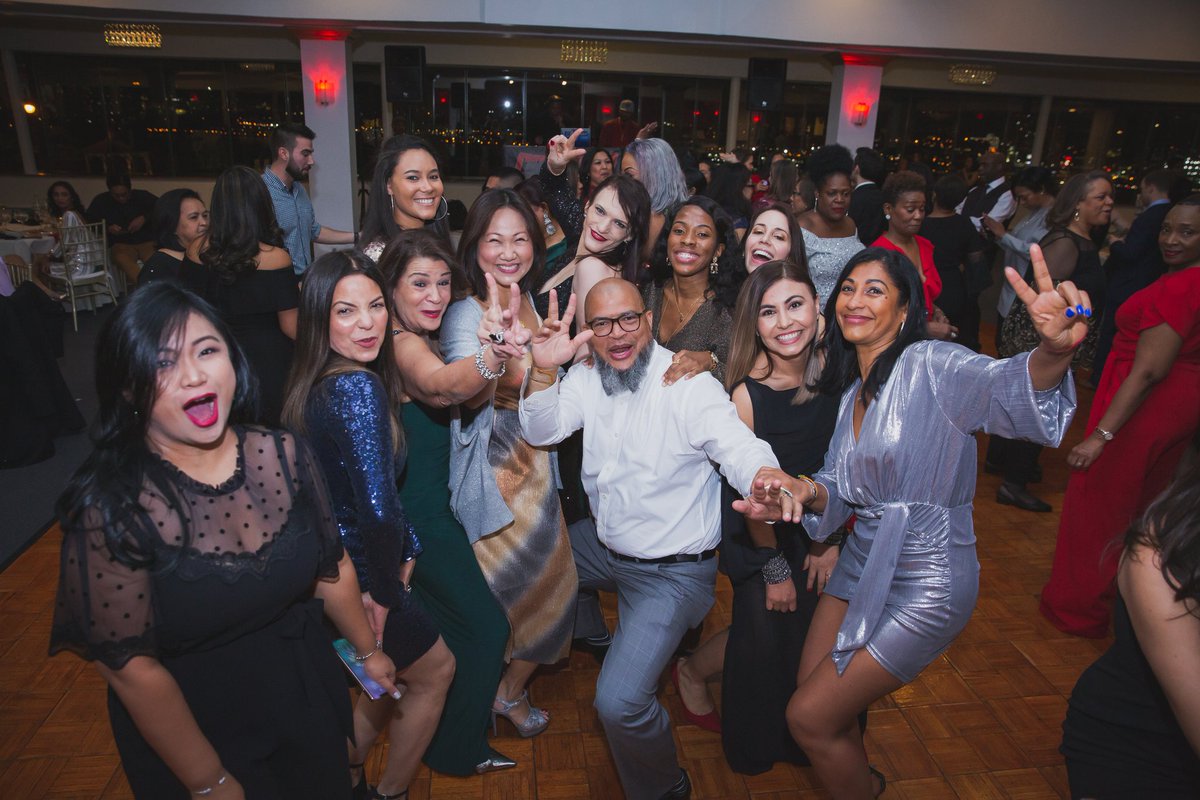7 Hudson North always knows how to party right! The dancefloor was on fire for the Cardiac Holiday Party 2019! <a href="/CardiacServices/">Cardiac Council</a> @HeadRNColumbia <a href="/QueenofHeartNYP/">Catherine Halliday</a> <a href="/7hncrew/">Team Silver Beacon 7HN 🥈🏆</a>