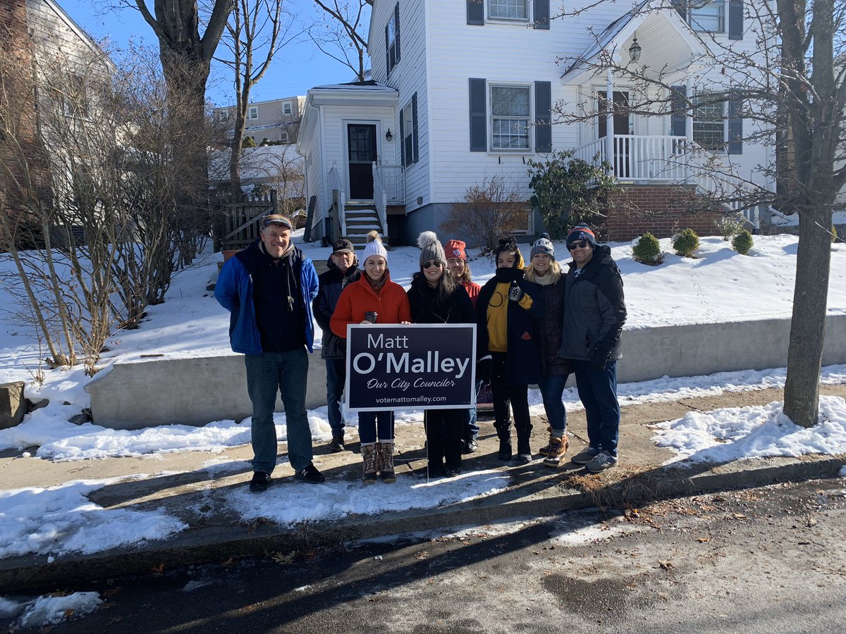 WRBillyMac's tweet photo. Team @MattOMalley had volunteers out at the water station for the annual 5K #WaltersRun held by @ParkwayRunning. Proceeds go to #GlobeSanta #ParkwayYMCA & the Walter Burgess Scholarship Fund.
Great Race PRC & thank you for including Team O’Malley #westroxbury #bospoli #bosruns https://t.co/2EHzUxbV6p