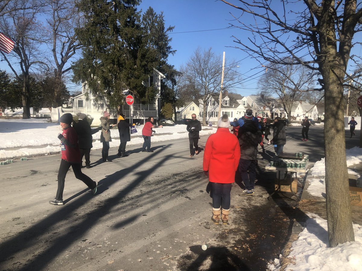WRBillyMac's tweet photo. Team @MattOMalley had volunteers out at the water station for the annual 5K #WaltersRun held by @ParkwayRunning. Proceeds go to #GlobeSanta #ParkwayYMCA & the Walter Burgess Scholarship Fund.
Great Race PRC & thank you for including Team O’Malley #westroxbury #bospoli #bosruns https://t.co/2EHzUxbV6p