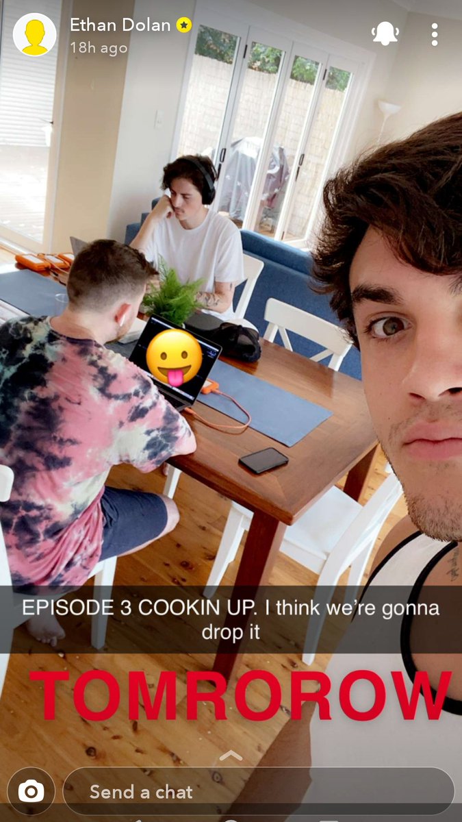 VeronicaRebelo4's tweet photo. I'm excited for @EthanDolan @GraysonDolan to post today. I'm am super excited for the series pt.3
#dtselfies
#EthanDolan
#GraysonDolan
#KyleHouck
#RickyDillon
#DolanTwinsNewVideo
#NewSeries
#Tinyhomes https://t.co/tInV9WzPVK