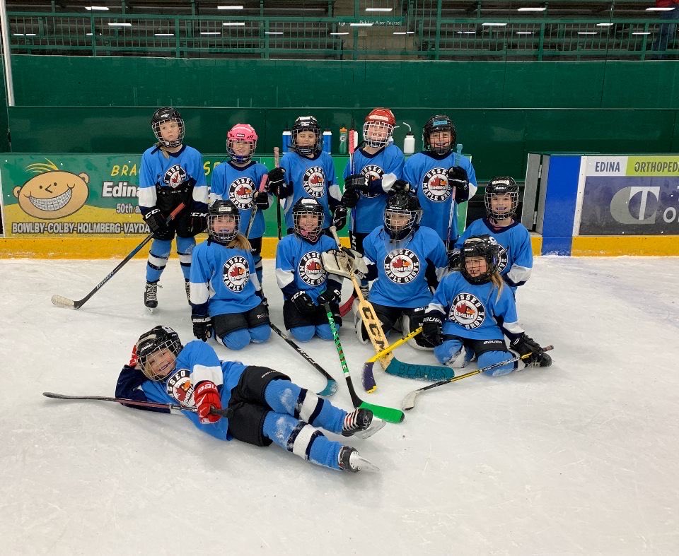 ReidTina's tweet photo. OMGHA U8 Beauts take 2nd at the Edina Candy Cane Classic.   Great job girls!  @OMGHA2k https://t.co/DvwdrtfqoB