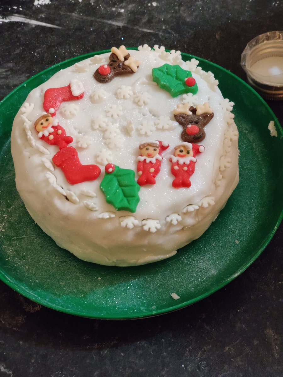 angeljudi's tweet image. @KirstieMAllsopp when your 5 year old son bakes and decorates his own Christmas cake. Might be a contestant for your Christmas cake competition in the future on #kirstieshandmadechristmas #minibaker #teachthemearly #lifeskills