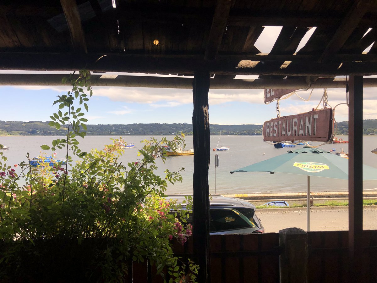 PymesChiloe's tweet photo. Una rica sierra a lo pobre en #quemchi en restaurant don #chejo con la mejor vista en esta relajada tarde de dmgo. En #chiloe reina La Paz. https://t.co/3jqA7OTjcq