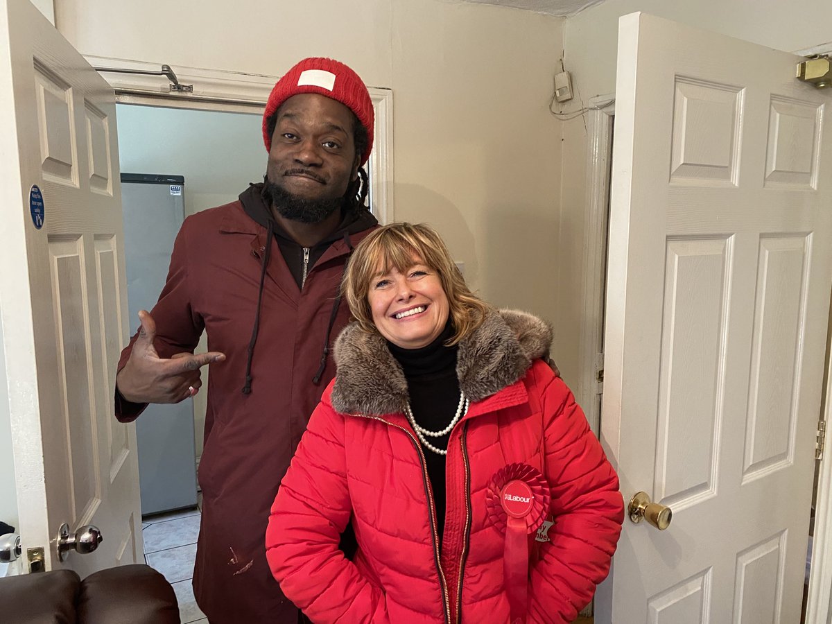 Another fabulous day of campaigning in Dudley North   Thank you ⁦<a href="/sowetokinch/">Soweto Kinch</a>⁩ out on the doorstep. Living the values you write and talk about ⁦<a href="/DudleyLabGroup/">Dudley Labour Group</a>⁩ ⁦@Dr_Smallberries⁩ ⁦<a href="/ShaukatAli/">Shaukat Ali</a>⁩ ⁦<a href="/MOBOAwards/">MOBO Awards</a>⁩ ⁦<a href="/UKLabour/">The Labour Party</a>⁩