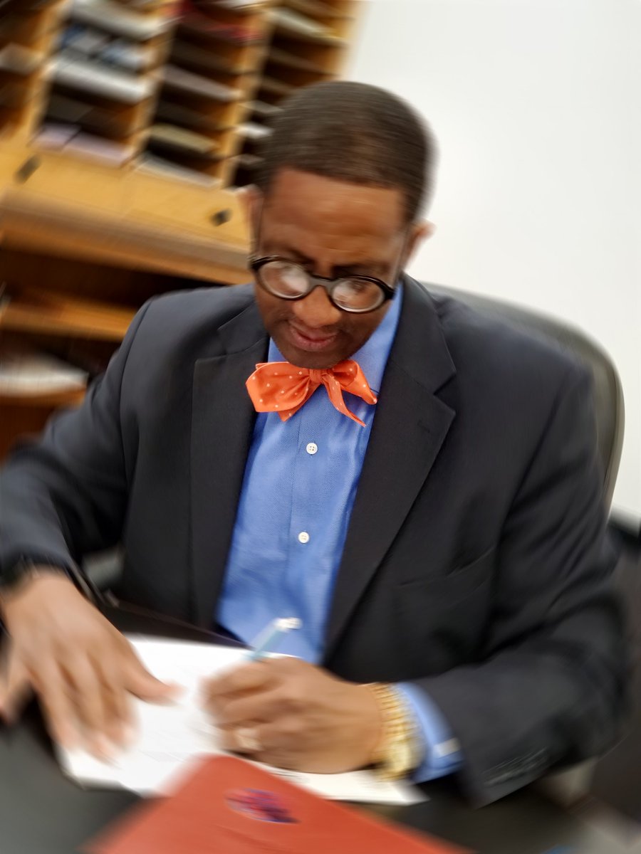 RoyWmsJr's tweet photo. It's official. We're in! Let's do this.
#WilliamsForSheriff2020 #UnfinishedBusiness #DCDP #DallasDems #TexasDems #DallasCountyDemocraticParty #March2020 #Election2020 https://t.co/MGEraF627l
