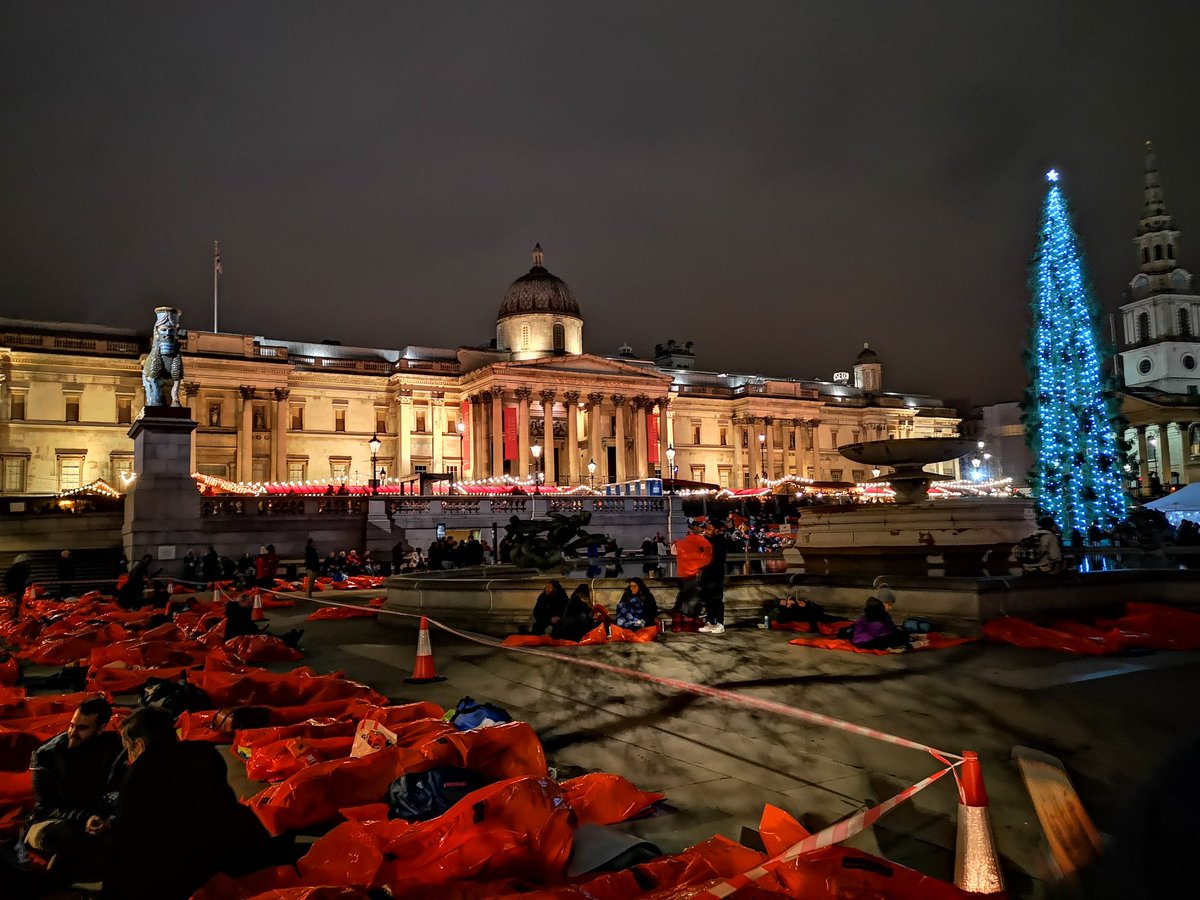 TwoCircles's tweet photo. Last night 20 Two Circlers joined the @BigSleepOuts to take part in the world's biggest display of solidarity in support of those experiencing homelessness. Thank you to those who supported us, if you'd like to donate please visit our fundraising page: https://t.co/dMbmsYH1IP https://t.co/H1LUJkbqR2