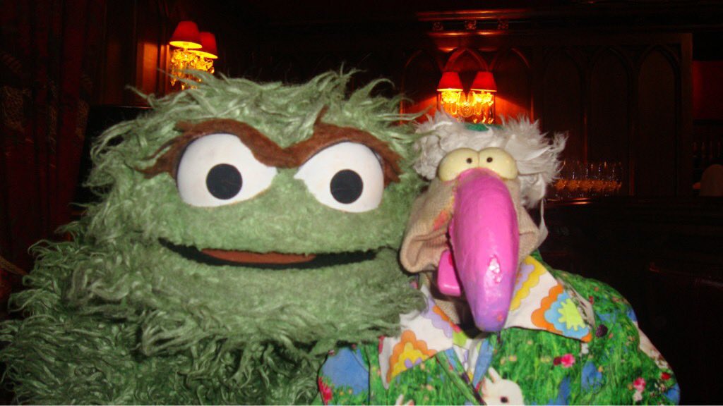 DustinOfficial's tweet image. Oscar and Big Bird’s handler Caroll Spinny has passed away today in NYC. He was a class act, one of a kind gentleman who all of us with pingpong eyes will miss forever. 

#RIPCarollSpinney #PuppetPower