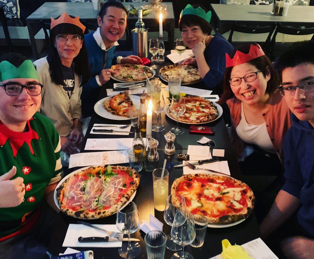 🎄Buon Natale <a href="/SushiHeadsN15/">SushiHeads</a> 🎄⁣
⁣
We are now taking bookings for your office or friends &amp; family festive celebrations.🍕⁣⁣
⁣⁣
Starting from £20 per person with a LOVEN 3 Course Menu.⁣⁣
⁣⁣
📧Send your party reservations to: loven@lovenpresents.com or slice into DMs.