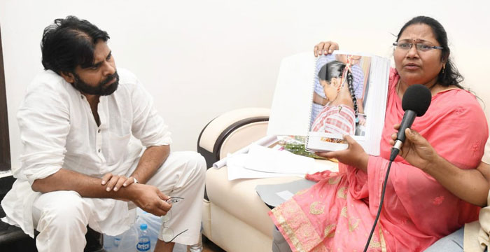 Thank you <a href="/PawanKalyan/">Pawan Kalyan</a> garu for  taking up  issue of Sugali  Preethi which has been paid blind eye and deaf ear by all others, as of now. 
#JusticeForSugaliPreethi