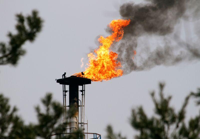 Reuters's tweet photo. Belarus seeks $70 million in compensation over Russian tainted oil: Belta https://t.co/0i9ihtoSUW https://t.co/Naz2XuNyuO