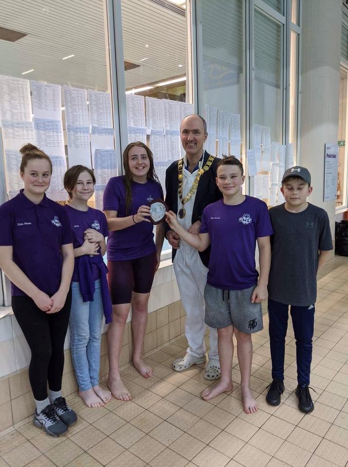 COPSOpen2019's tweet photo. Top Visiting Club at the @COPSSwimFast Winter Meet ... West Norfolk SC @westnorfolkswim #purplearmy #topswimming 💪 https://t.co/TgSuTi0lus