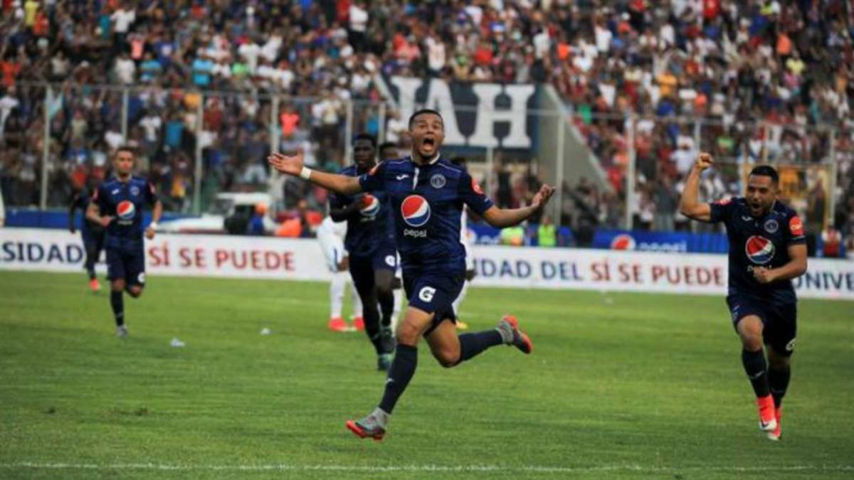 kventura97's tweet photo. Este equipo me ha hecho sufrir, pero también a través de ese sufrimiento me ha dado las mayores alegrías. Estos muchachos traban hasta con la cabeza, han puesto al Motagua en el lugar que merece. Hoy vamos con todo, Nada está escrito aún!
#CRE3R #HoyGanaMotagua https://t.co/gPNlgoylRB