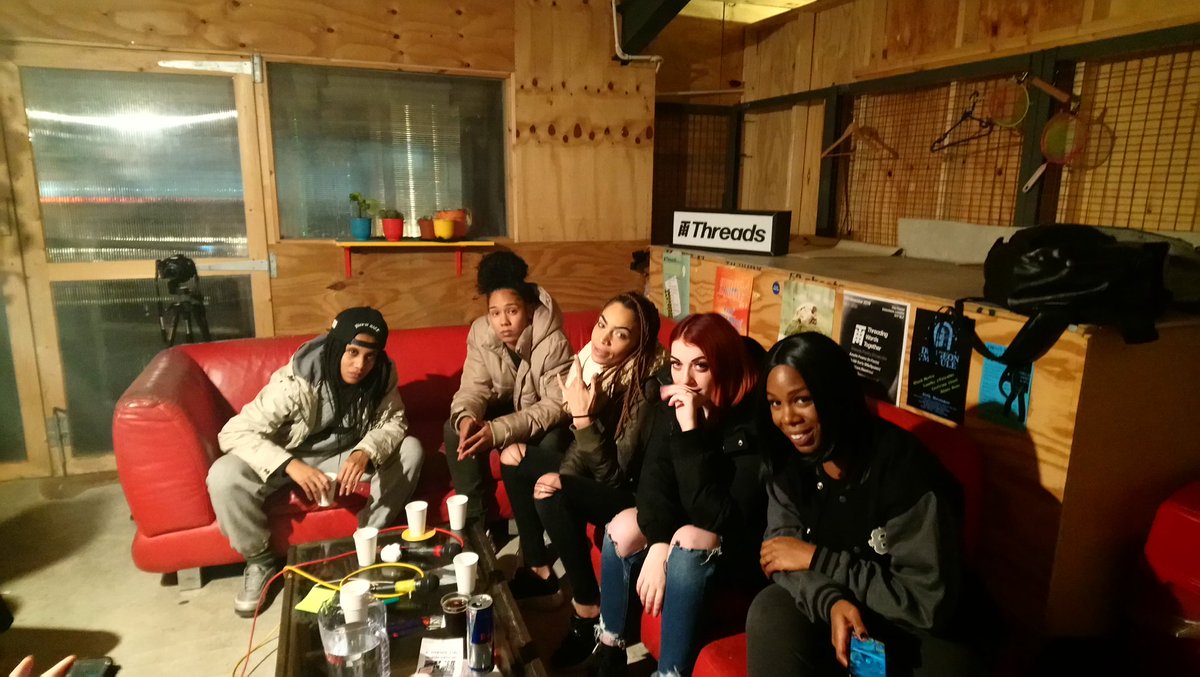 the_140_project's tweet photo. And we're rolling with @j_opara and @ONEFOURTYBPM in the intro. Hold tight @FStaywoke @ladyshocker @mizmedia_ @ch3y_ @nyny_artist @nehandamusic & selecta @djkayleekay ready for the shelldown. It's the @FemaleAllStars_ till 22:00 🔥
#ThreadsRadio #140Project #grime #140bpm https://t.co/8LmWOgjBQZ