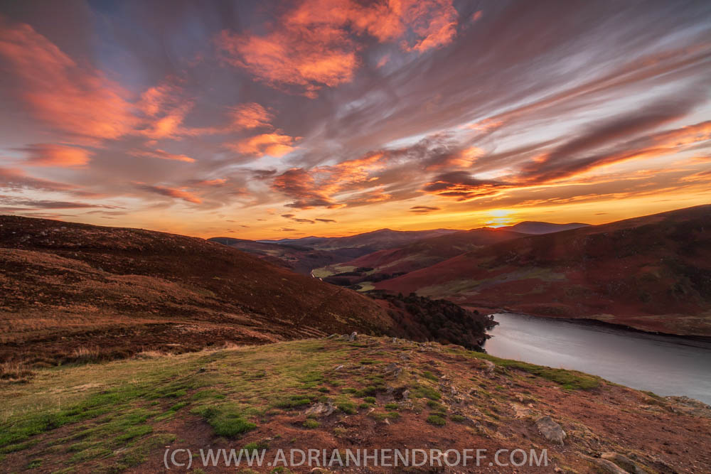 A beautiful December sunset over Lough Tay #RT @visitwicklow <a href="/vallmq/">Val 🇮🇪</a> <a href="/fotoVUE_uk/">fotovue</a> <a href="/CanonUKandIE/">Canon UK and Ireland</a> <a href="/LEEFilters/">LEE Filters</a> <a href="/KippureEstate/">Kippure Estate, Co. Wicklow, Ireland</a> <a href="/WicklowUplands/">Wicklow Uplands Council</a> <a href="/WicklowWayBus/">Wicklow Way Bus</a> <a href="/ianoriordan/">Ian O'Riordan</a> <a href="/ScenicWalks/">Scenic Irish Walks</a> <a href="/mnttrailsie/">Russ Mills - Mountaintrails</a> <a href="/walkhikeireland/">Walk & Hike Ireland</a> <a href="/IrelandWalking/">The Ireland Walking Guide</a> <a href="/TeenaGates/">Teena Gates</a> <a href="/deric_tv/">Deric</a> <a href="/ConnsCameras/">Conns Cameras</a> <a href="/LonePeakbagger/">The Lone Peakbagger</a>